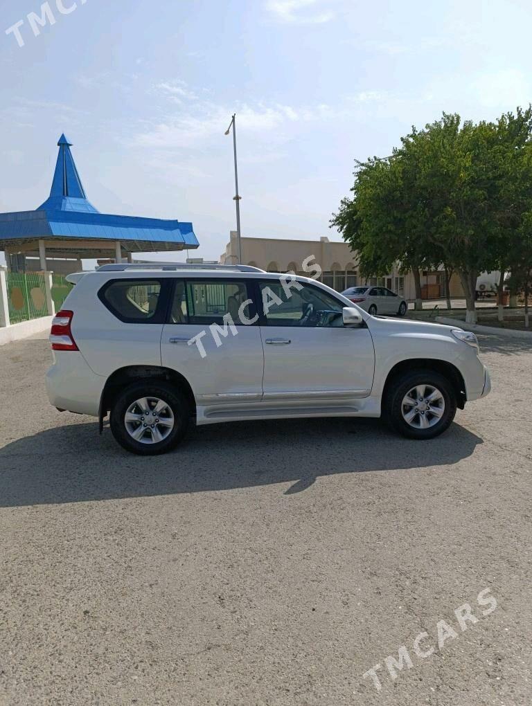 Toyota Land Cruiser Prado 2013 - 500 000 TMT - Туркменбаши - img 3