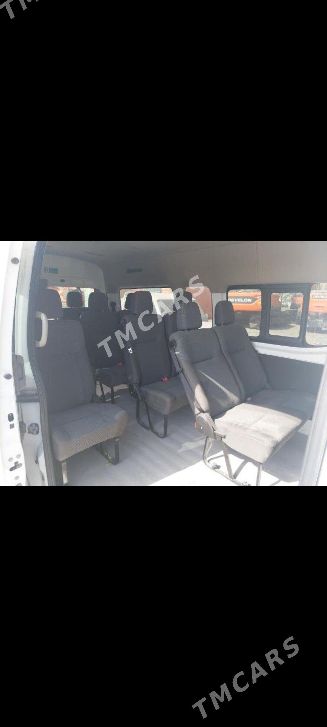 Nissan Urvan 2022 - 400 000 TMT - Ашхабад - img 3