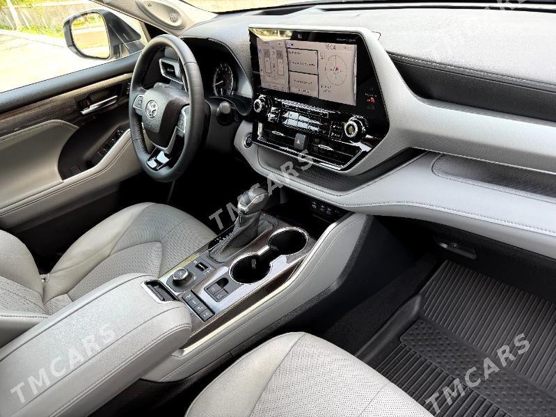 Toyota Highlander 2022 - 700 000 TMT - Ашхабад - img 2