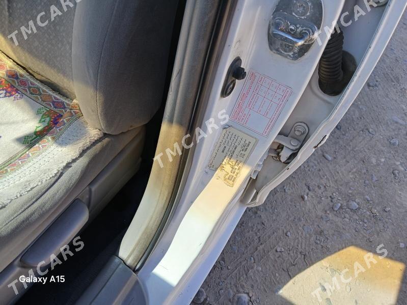 Toyota Camry 2003 - 139 000 TMT - Baýramaly - img 4