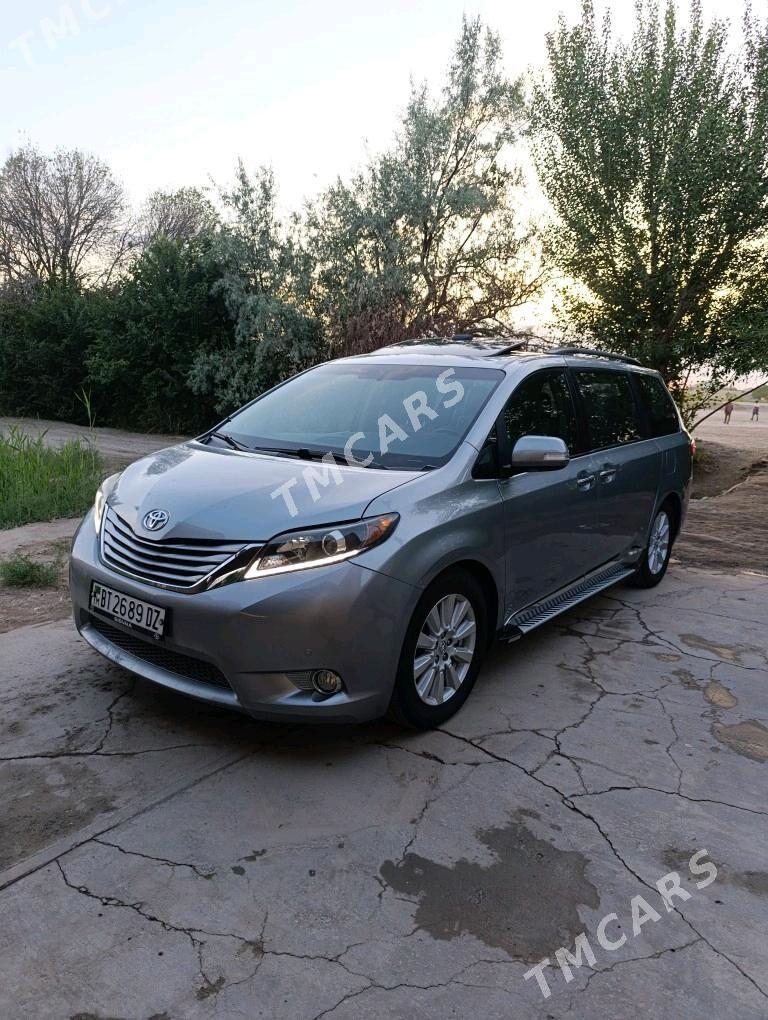 Toyota Sienna 2017 - 420 000 TMT - Гороглы (Тагта) - img 3