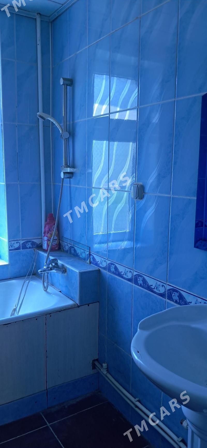 2 комнат 2 этаж продажа - Туркменабат - img 2
