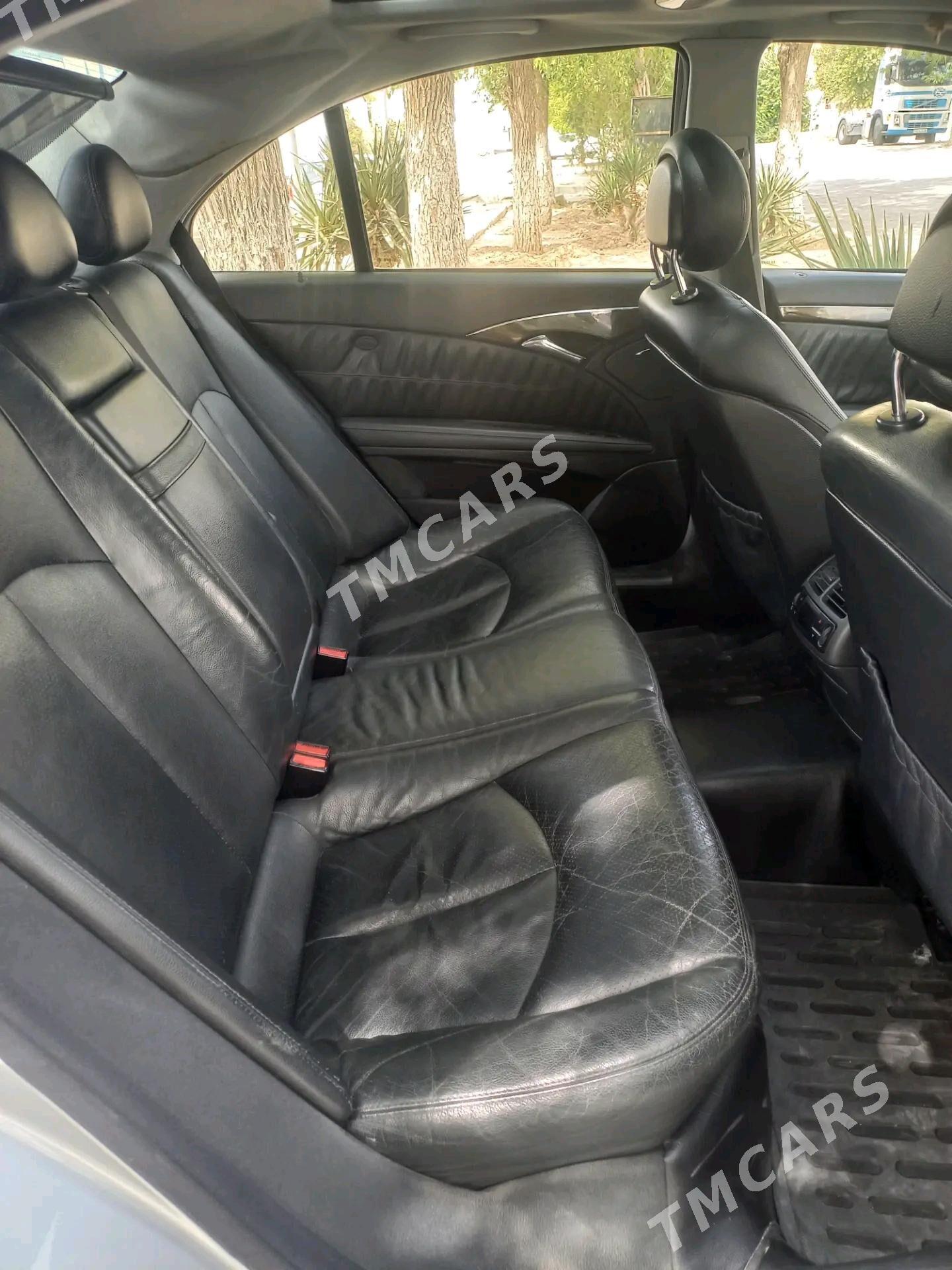 Mercedes-Benz E320 2002 - 142 000 TMT - Balkanabat - img 5