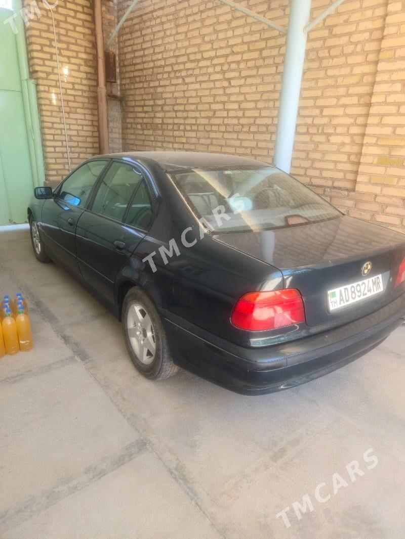 BMW E39 1998 - 100 000 TMT - Байрамали - img 2