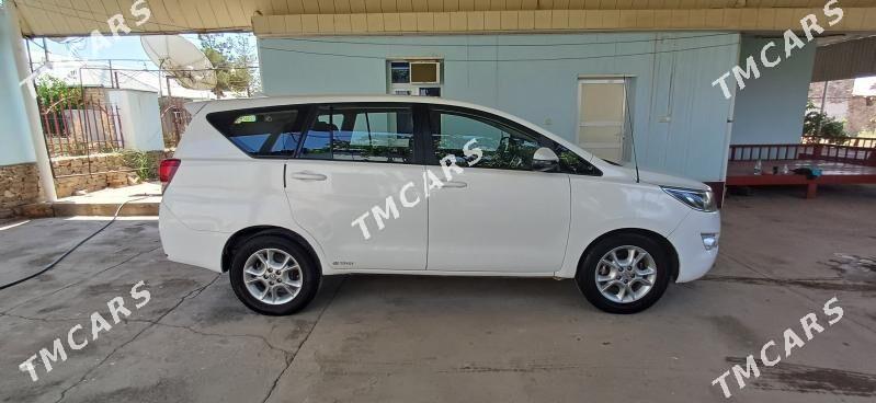 Toyota Innova 2021 - 270 000 TMT - Койтендаг - img 4