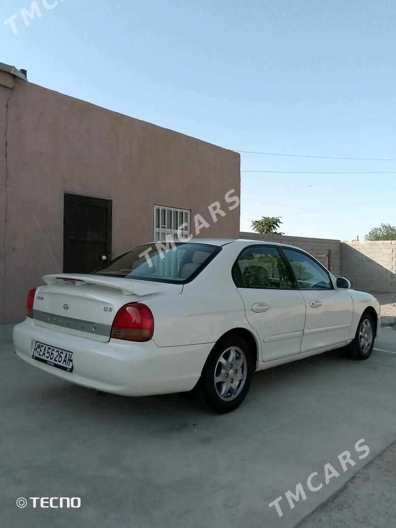 Hyundai Sonata 2001 - 72 000 TMT - Bäherden - img 2