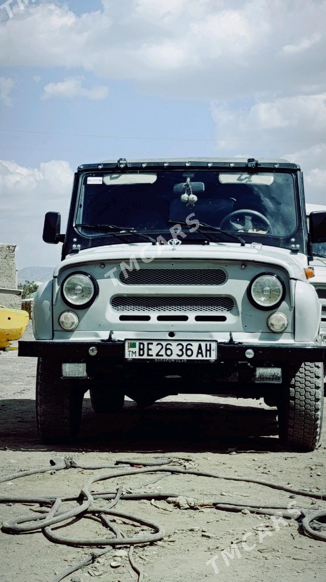 UAZ 469 2002 - 80 000 TMT - Bäherden - img 3