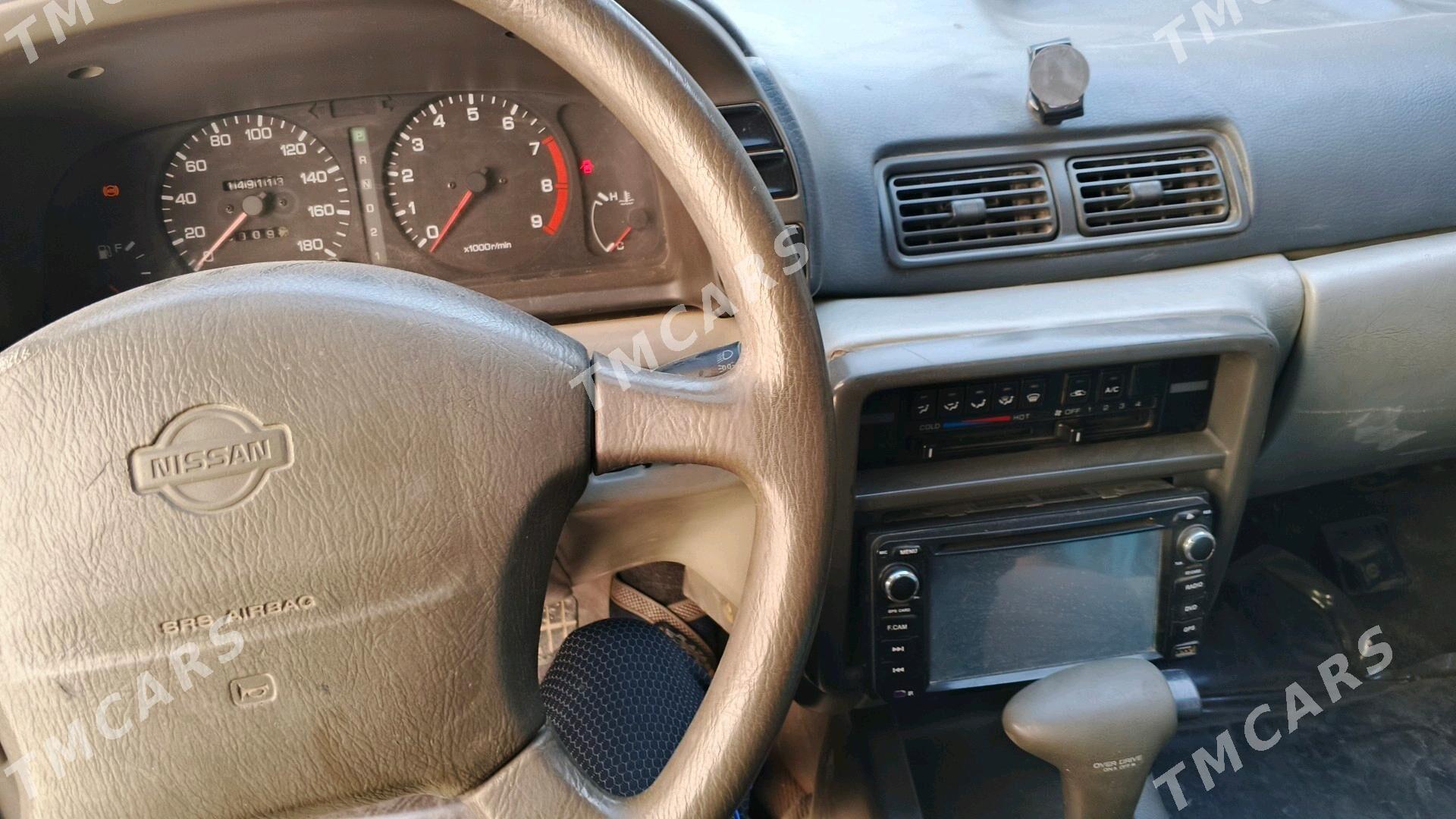 Nissan Primera 1992 - 26 000 TMT - Бахарден - img 7