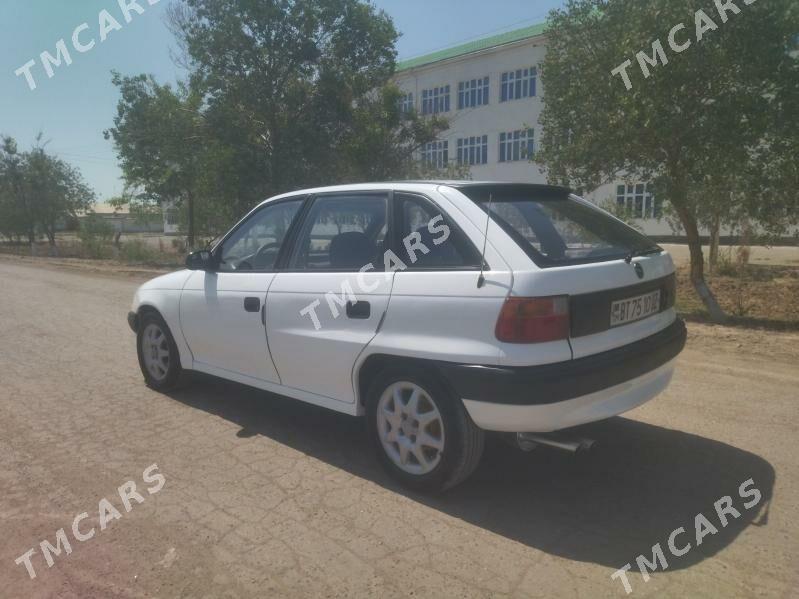 Opel Astra 1993 - 50 000 TMT - Дашогуз - img 7