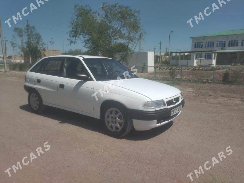 Opel Astra 1993 - 50 000 TMT - Дашогуз - img 8