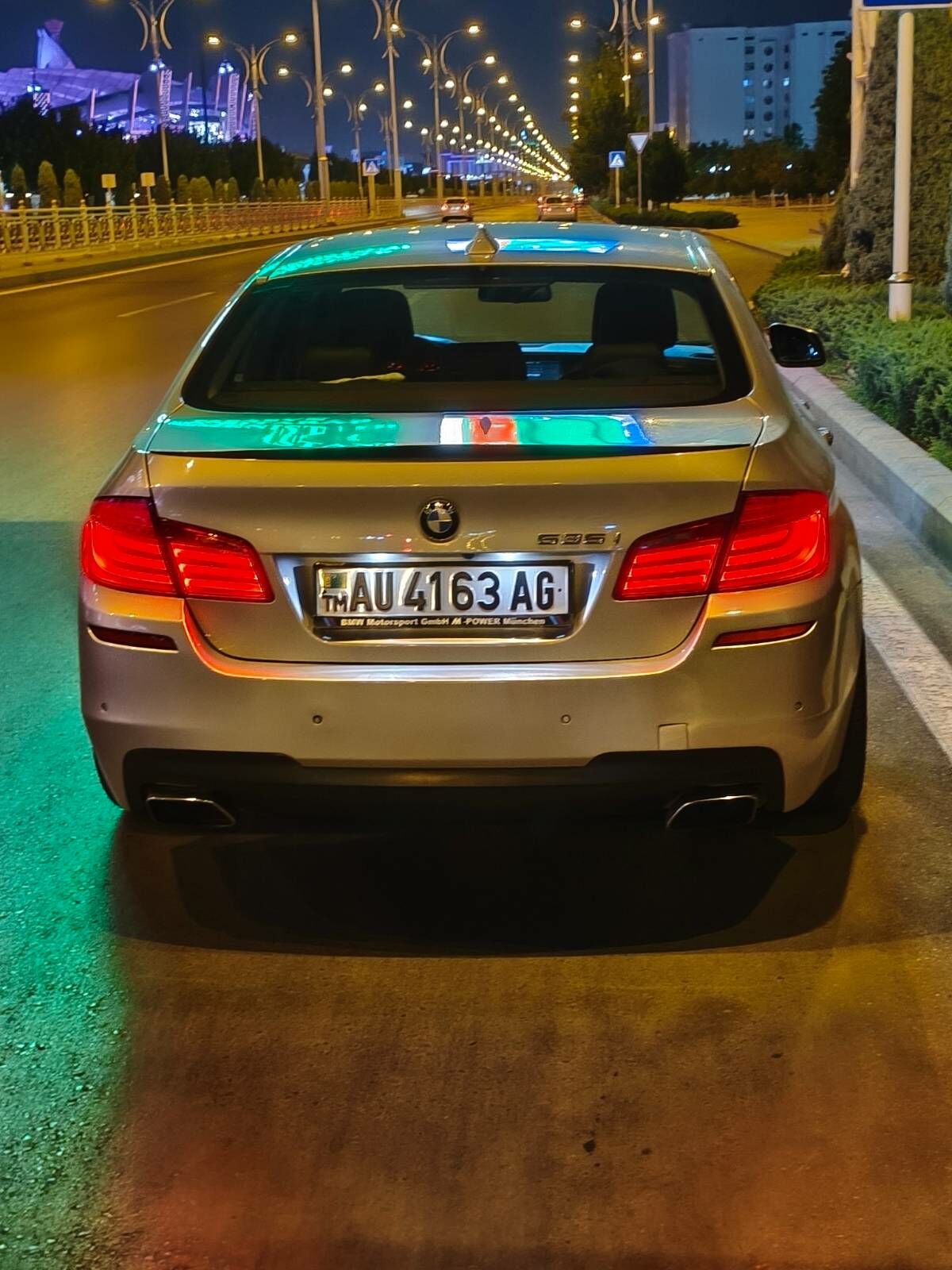BMW F10 2011 - 290 000 TMT - ул. Подвойского (Битарап Туркменистан шаёлы) - img 5