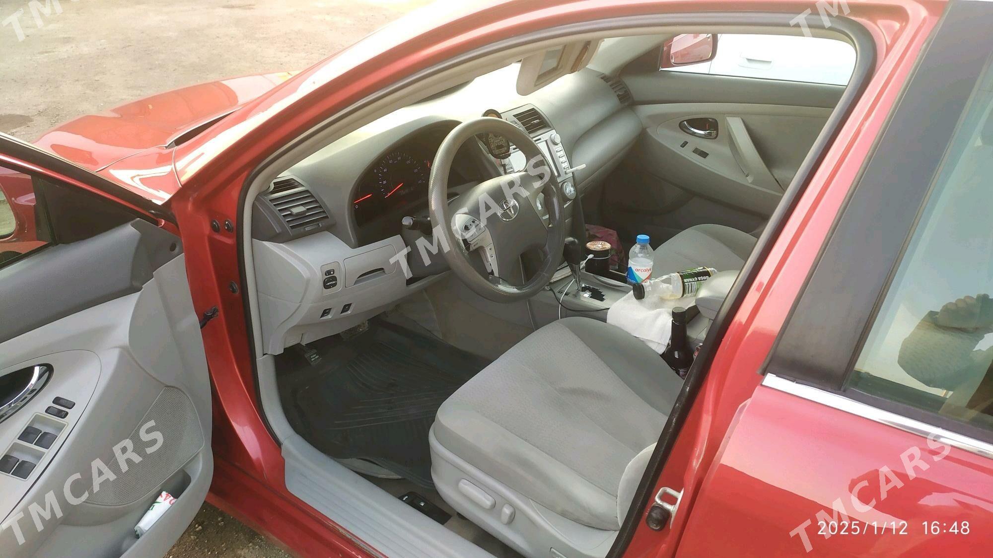 Toyota Camry 2010 - 170 000 TMT - Дашогуз - img 5