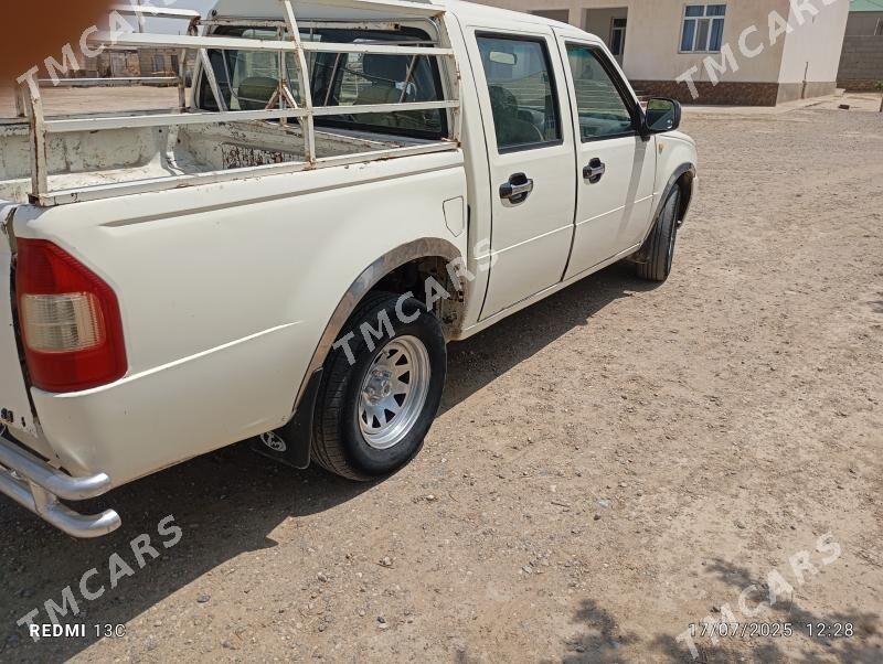 Toyota Hilux 2006 - 90 000 TMT - Этрек - img 2