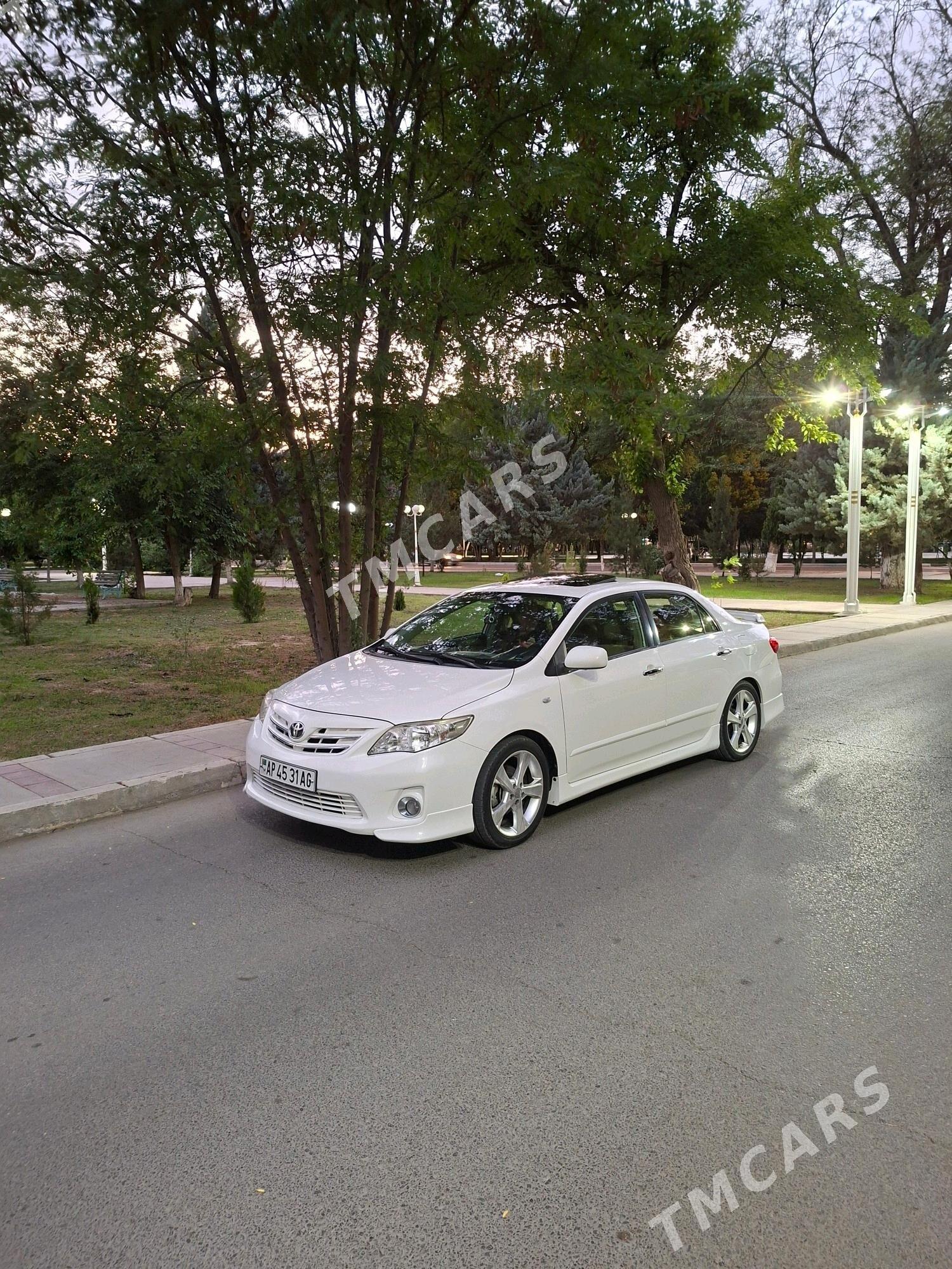 Toyota Corolla 2013 - 199 000 TMT - Ашхабад - img 2