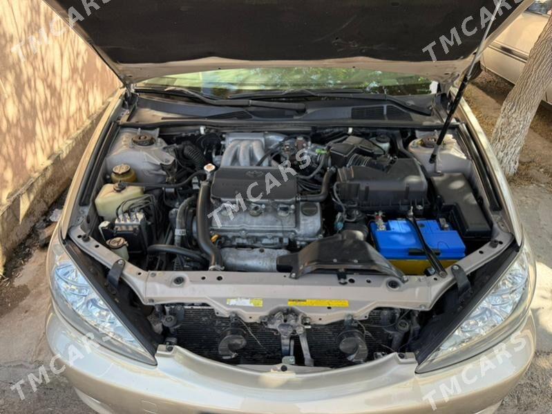 Toyota Camry 2004 - 240 000 TMT - Dänew - img 4