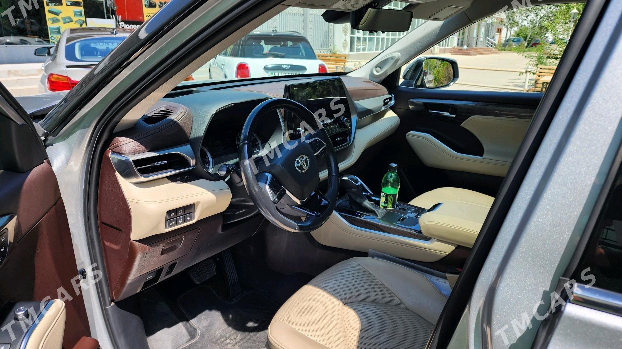 Toyota Highlander 2021 - 710 000 TMT - Дашогуз - img 8