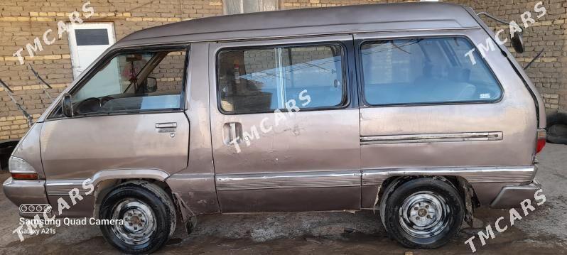 Toyota Town Ace 1989 - 12 000 TMT - Дянев - img 4