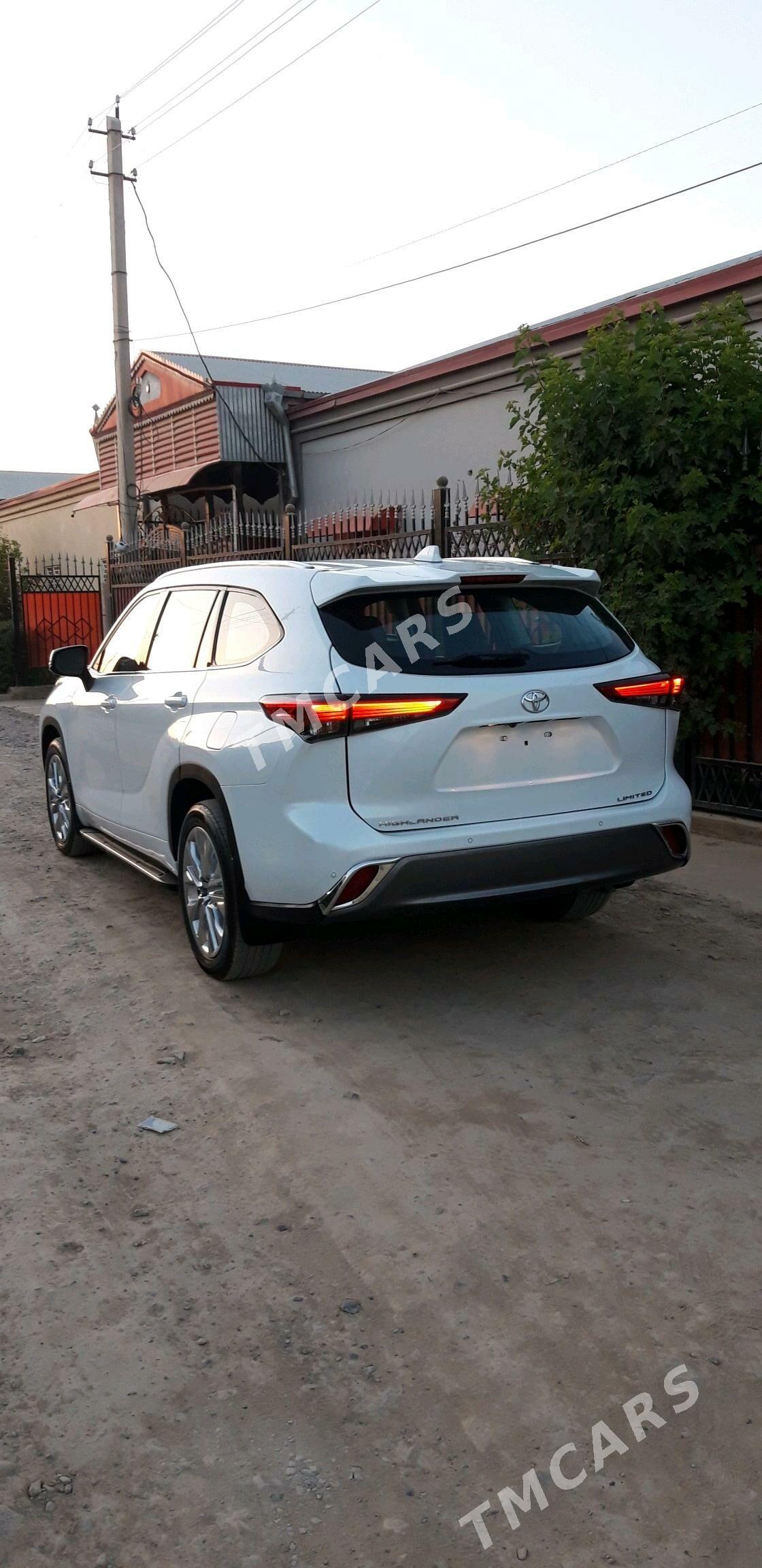 Toyota Highlander 2021 - 550 000 TMT - Мары - img 1