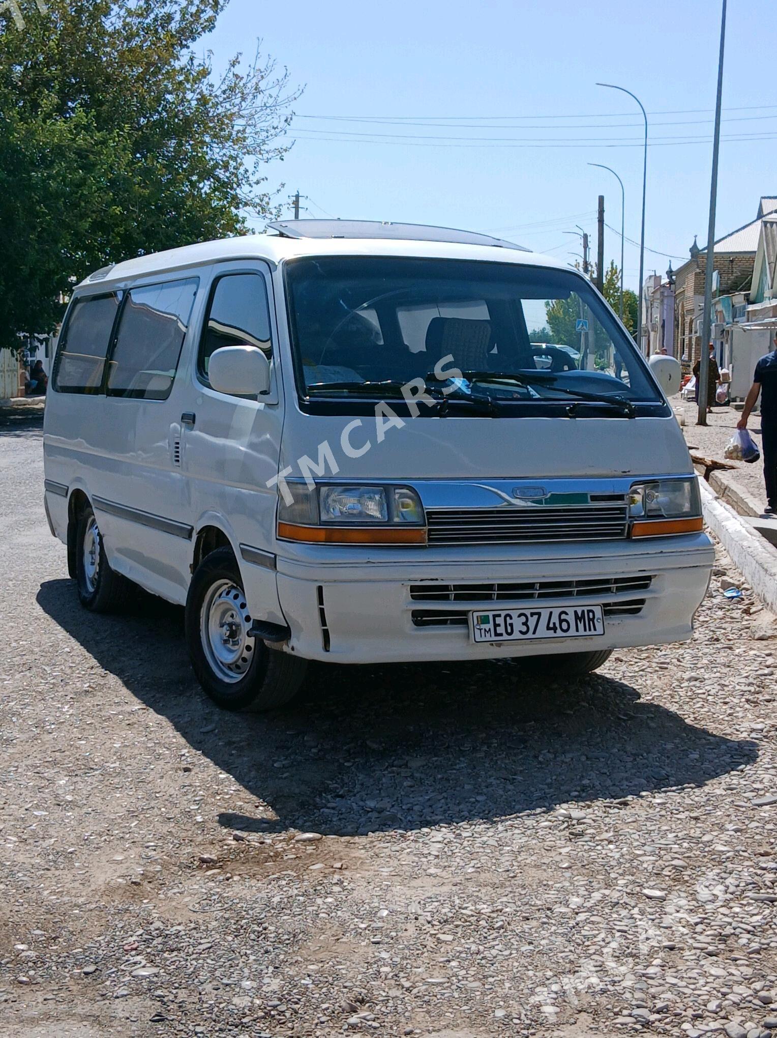 Toyota Hiace 1990 - 90 000 TMT - Murgap - img 4