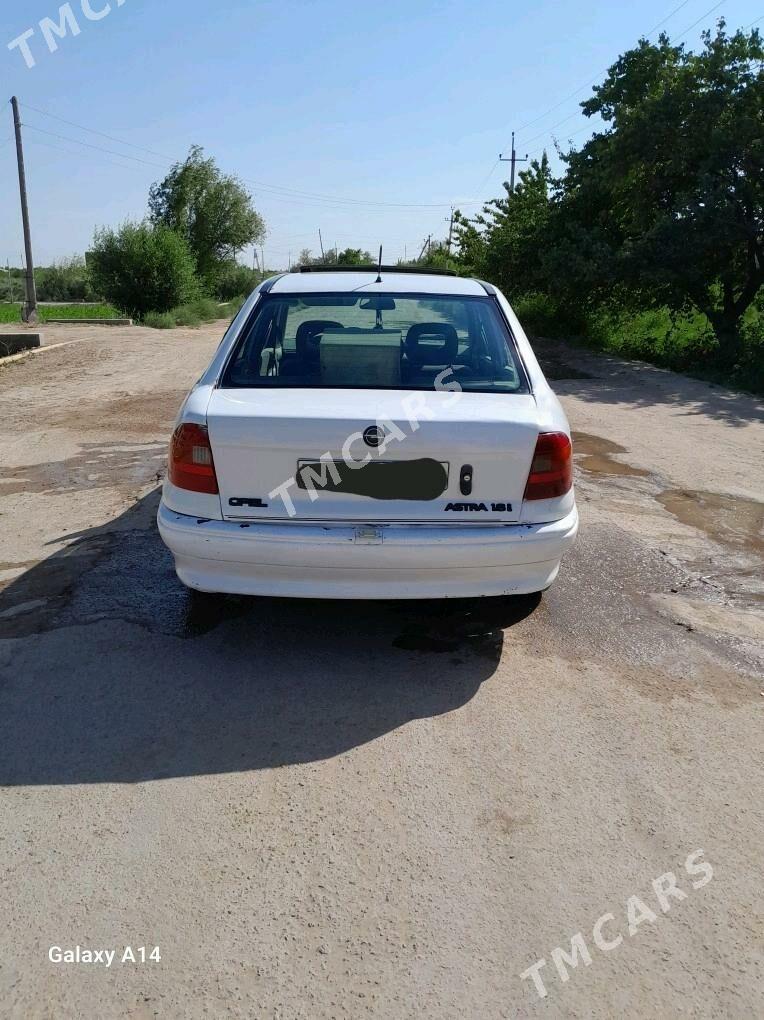 Opel Astra 1992 - 20 000 TMT - Boldumsaz - img 2