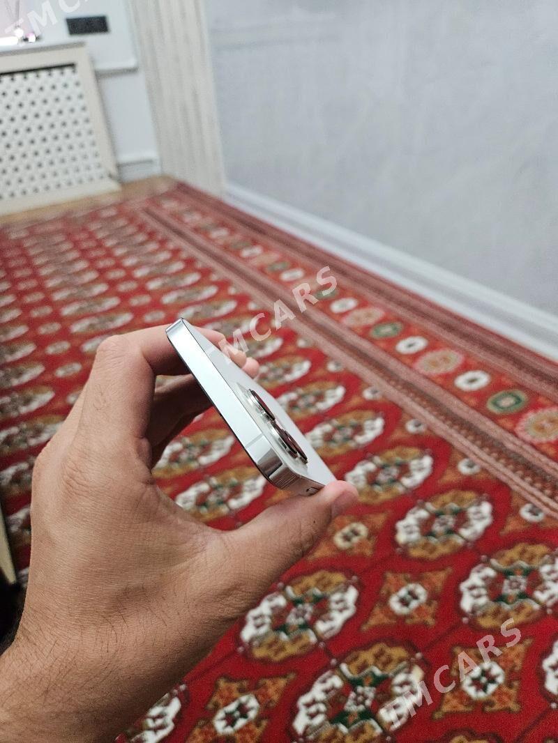 iPhone 13 Pro Silver - Bagyr - img 2