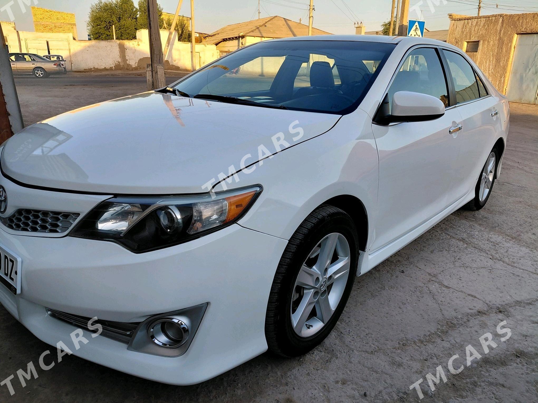 Toyota Camry 2013 - 220 000 TMT - Köneürgenç - img 5