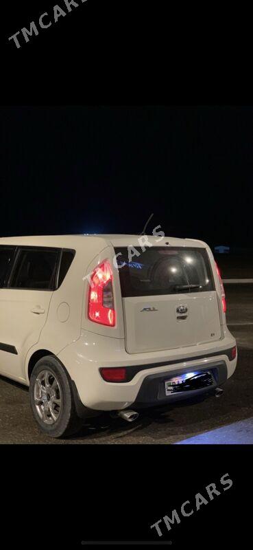 Kia Soul 2011 - 110 000 TMT - Балканабат - img 4