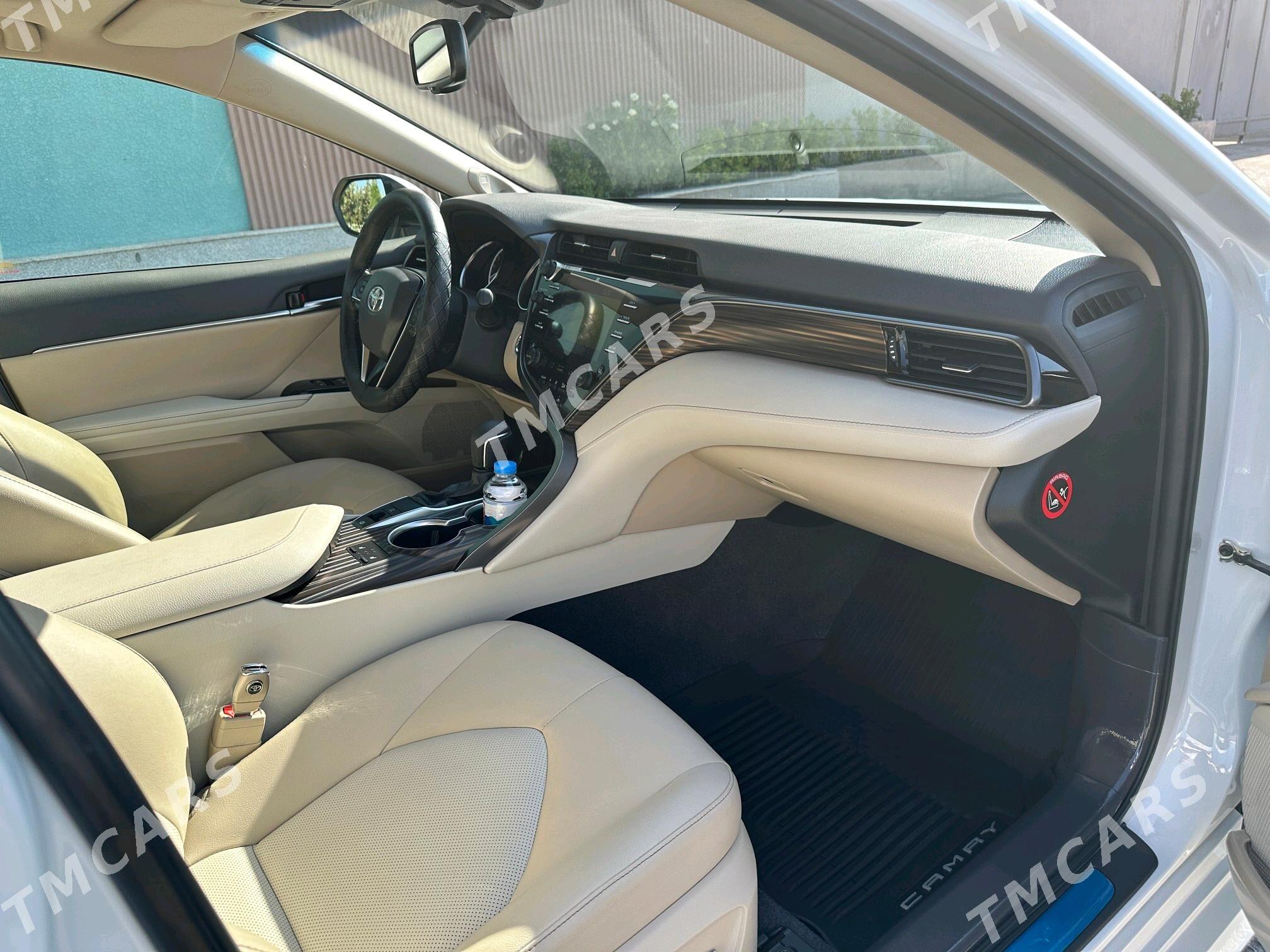 Toyota Camry 2019 - 600 000 TMT - Aşgabat - img 9