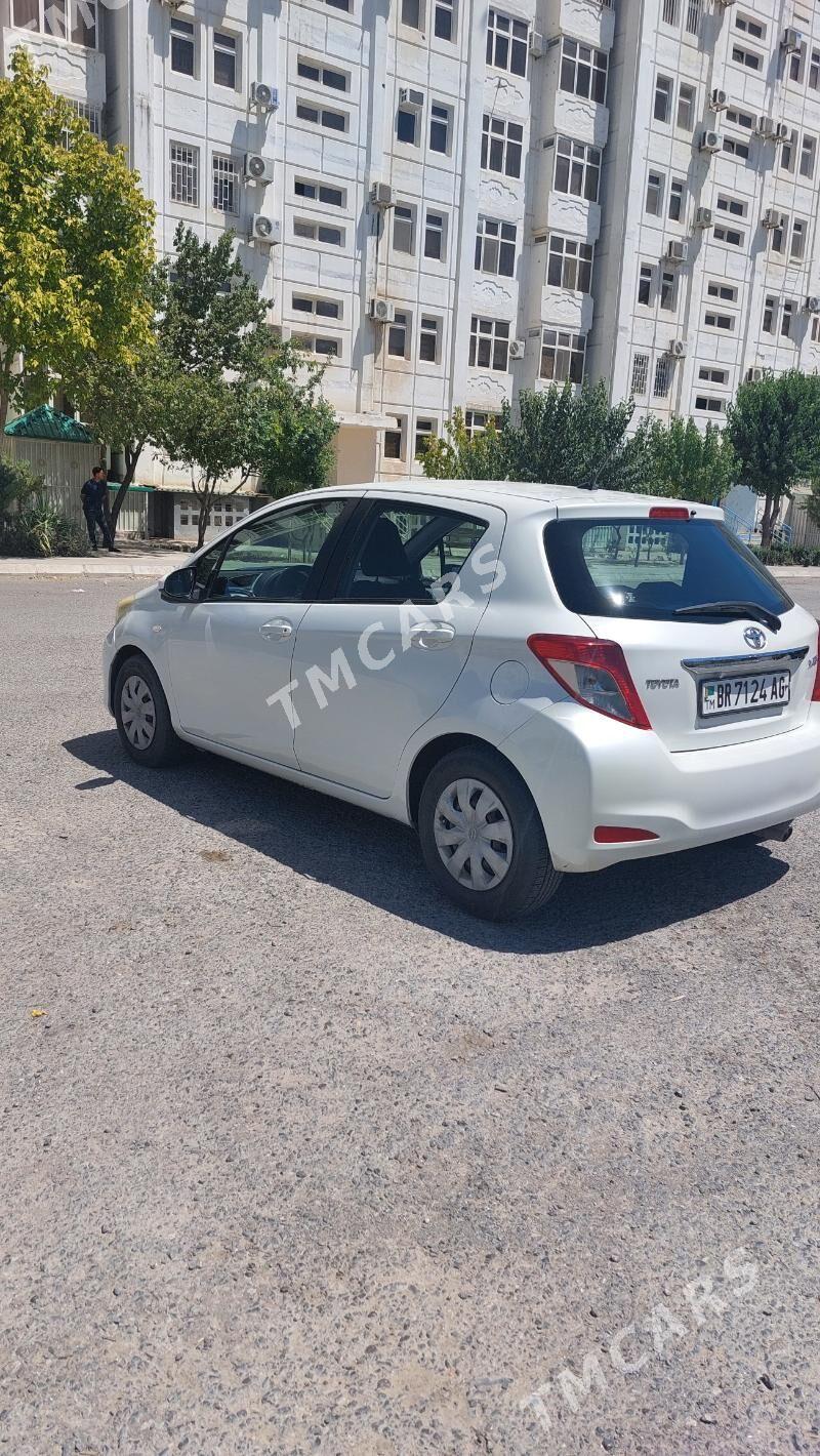 Toyota Yaris 2011 - 130 000 TMT - Мир 7 - img 3