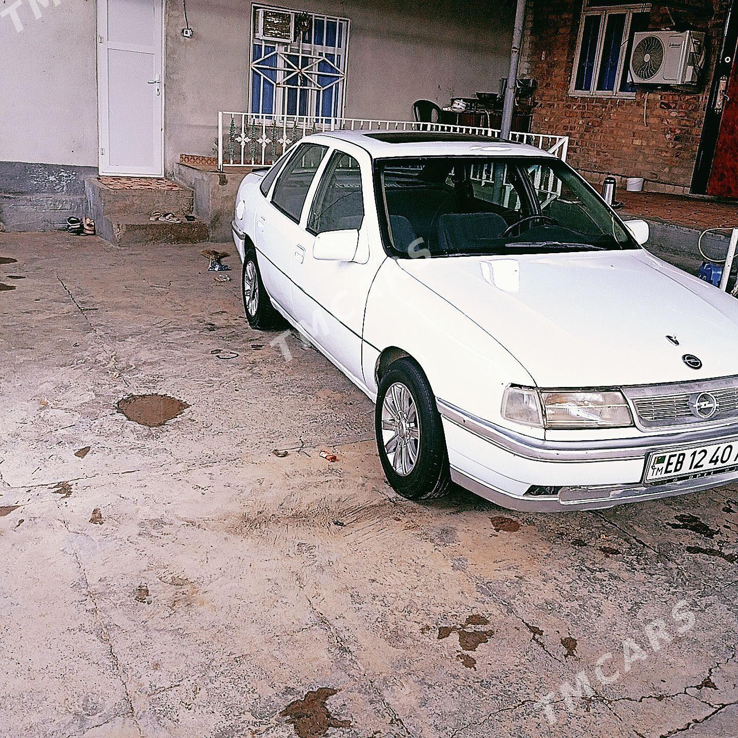 Opel Vectra 1990 - 26 000 TMT - Tejen - img 4