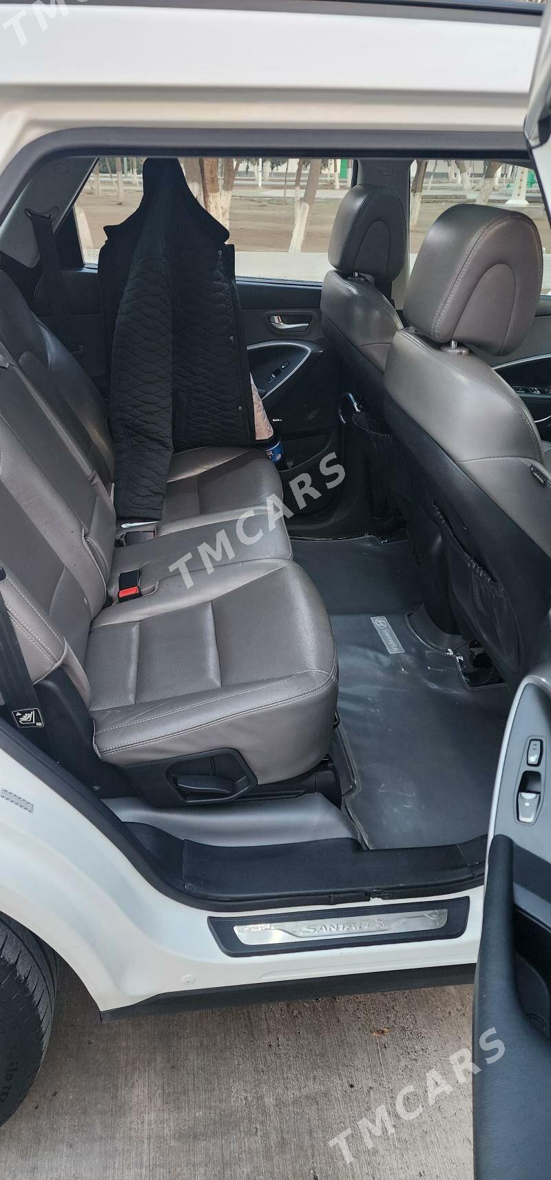 Hyundai Santa Fe 2016 - 280 000 TMT - Ашхабад - img 5