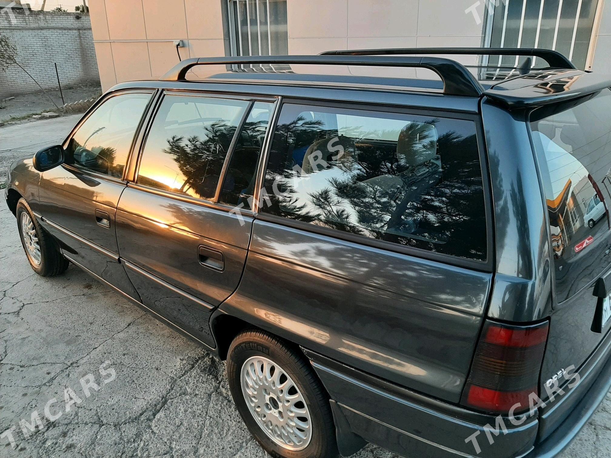 Opel Astra 1993 - 47 000 TMT - Чарджоу - img 3