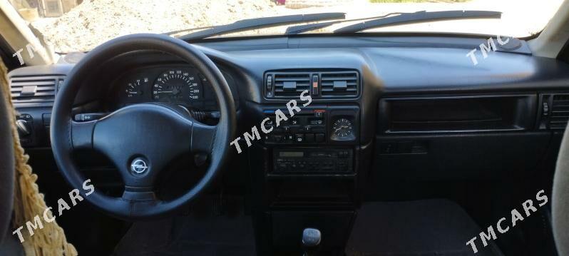 Opel Vectra 1992 - 26 000 TMT - Мары - img 5