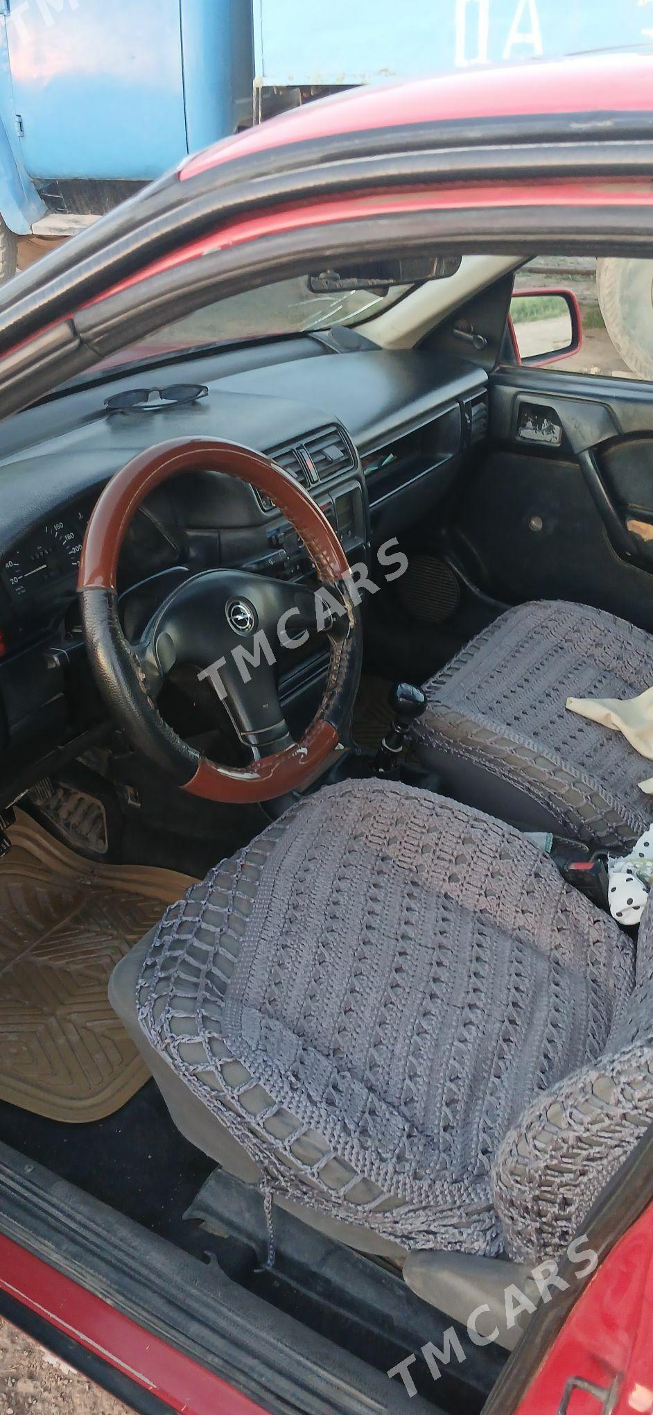 Opel Vectra 1993 - 27 000 TMT - Огуз хан - img 4