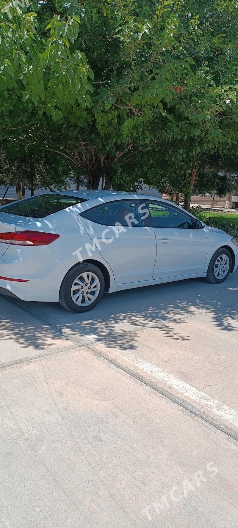Hyundai Elantra 2018 - 200 000 TMT - Büzmeýin - img 2