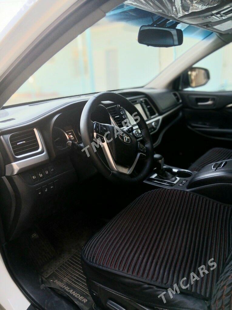 Toyota Highlander 2016 - 460 000 TMT - Чарджоу - img 5