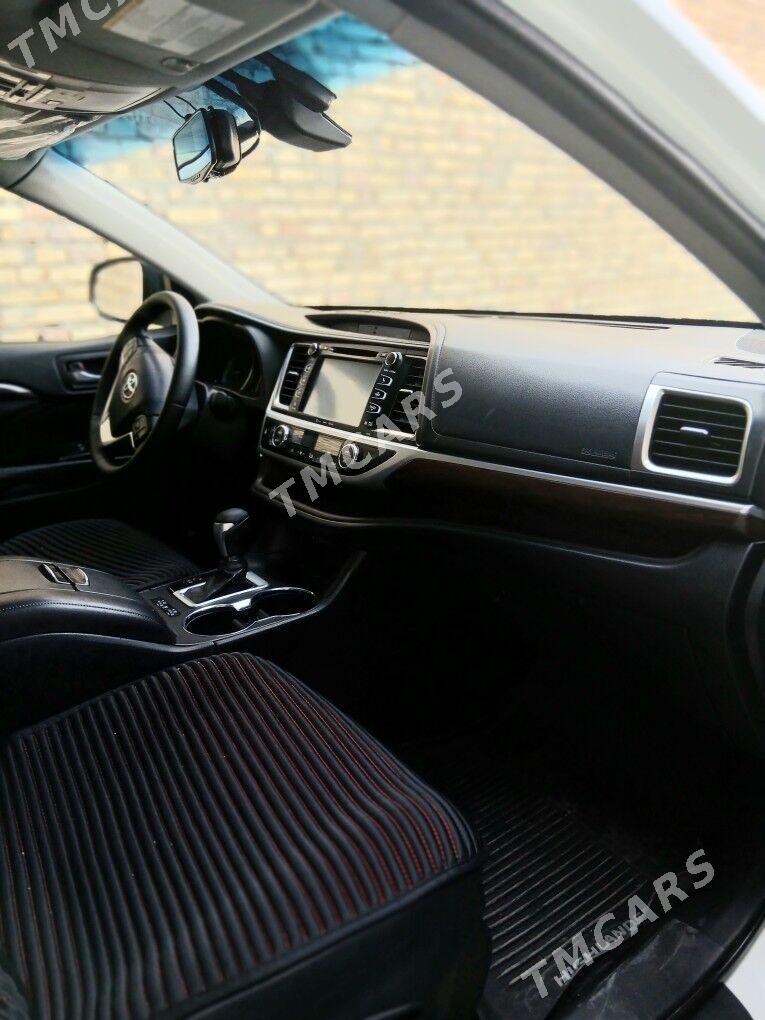 Toyota Highlander 2016 - 460 000 TMT - Чарджоу - img 3