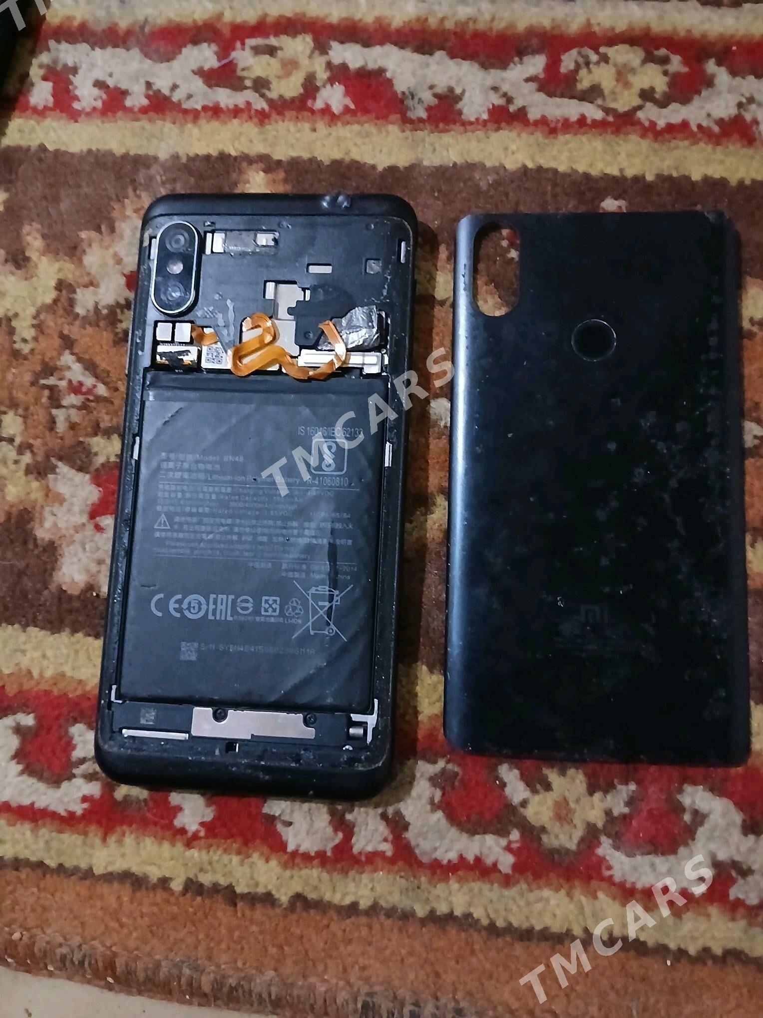 redmi not 6 pro 4/64 - Болдумсаз - img 2