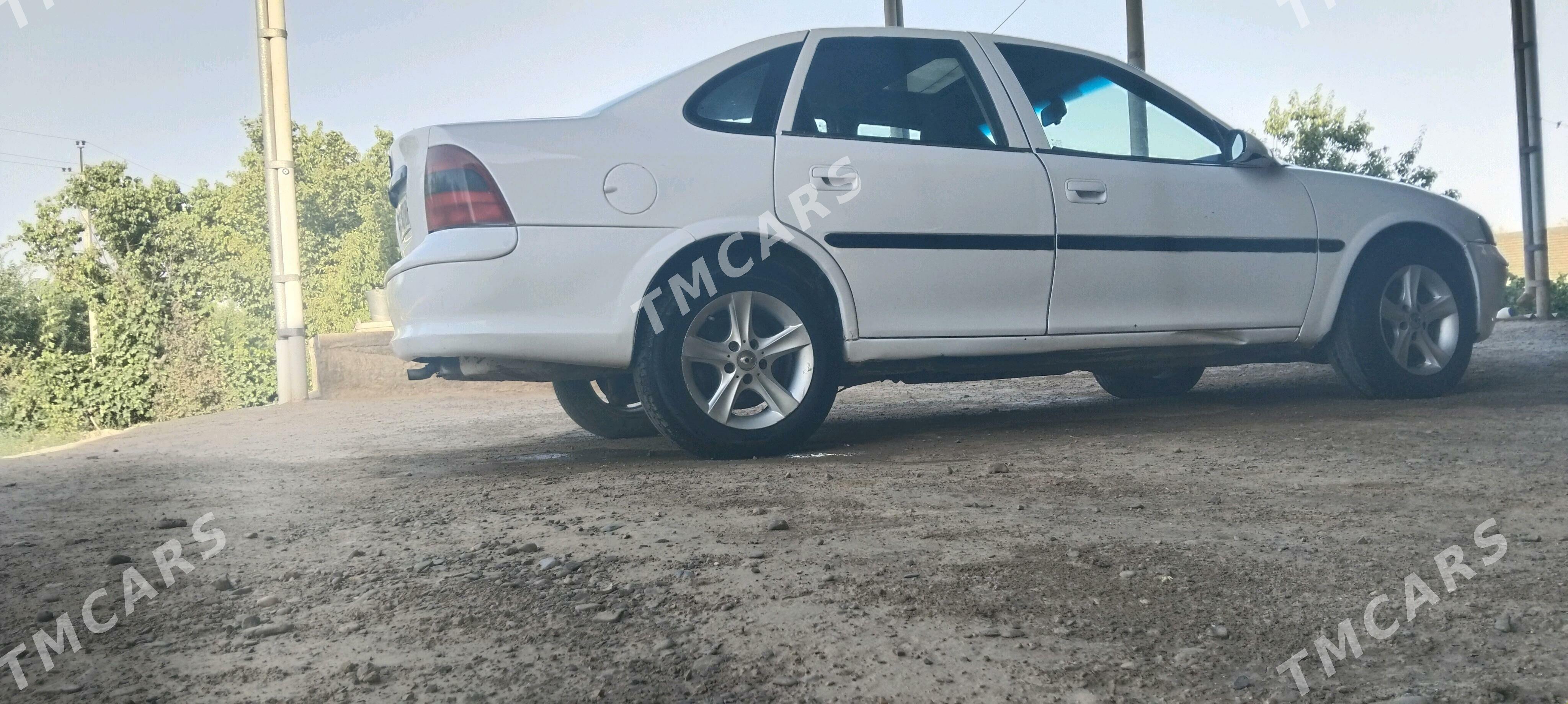 Opel Vectra 1996 - 50 000 TMT - Murgap - img 2