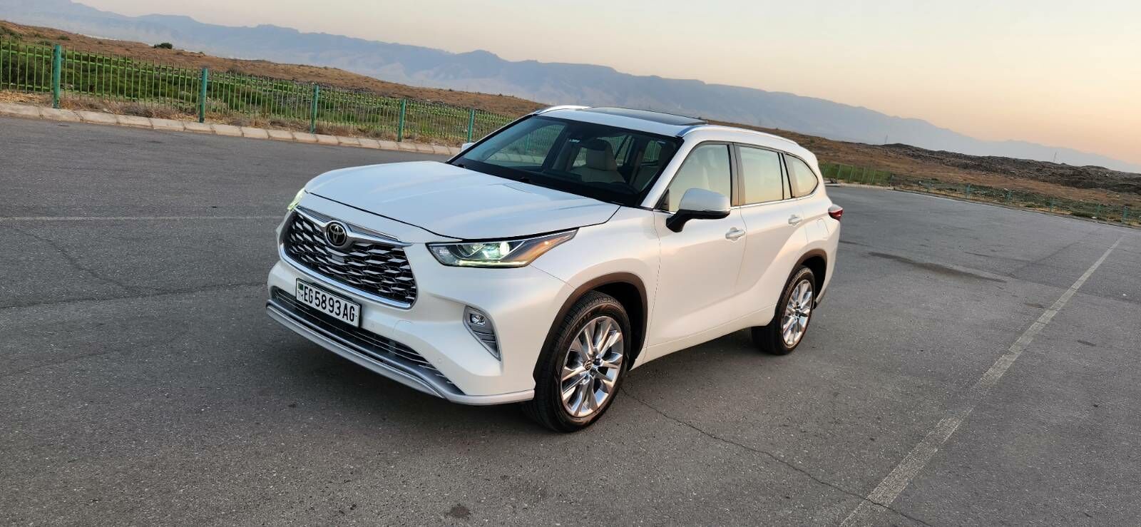 Toyota Highlander 2021 - 690 000 TMT - Aşgabat - img 4