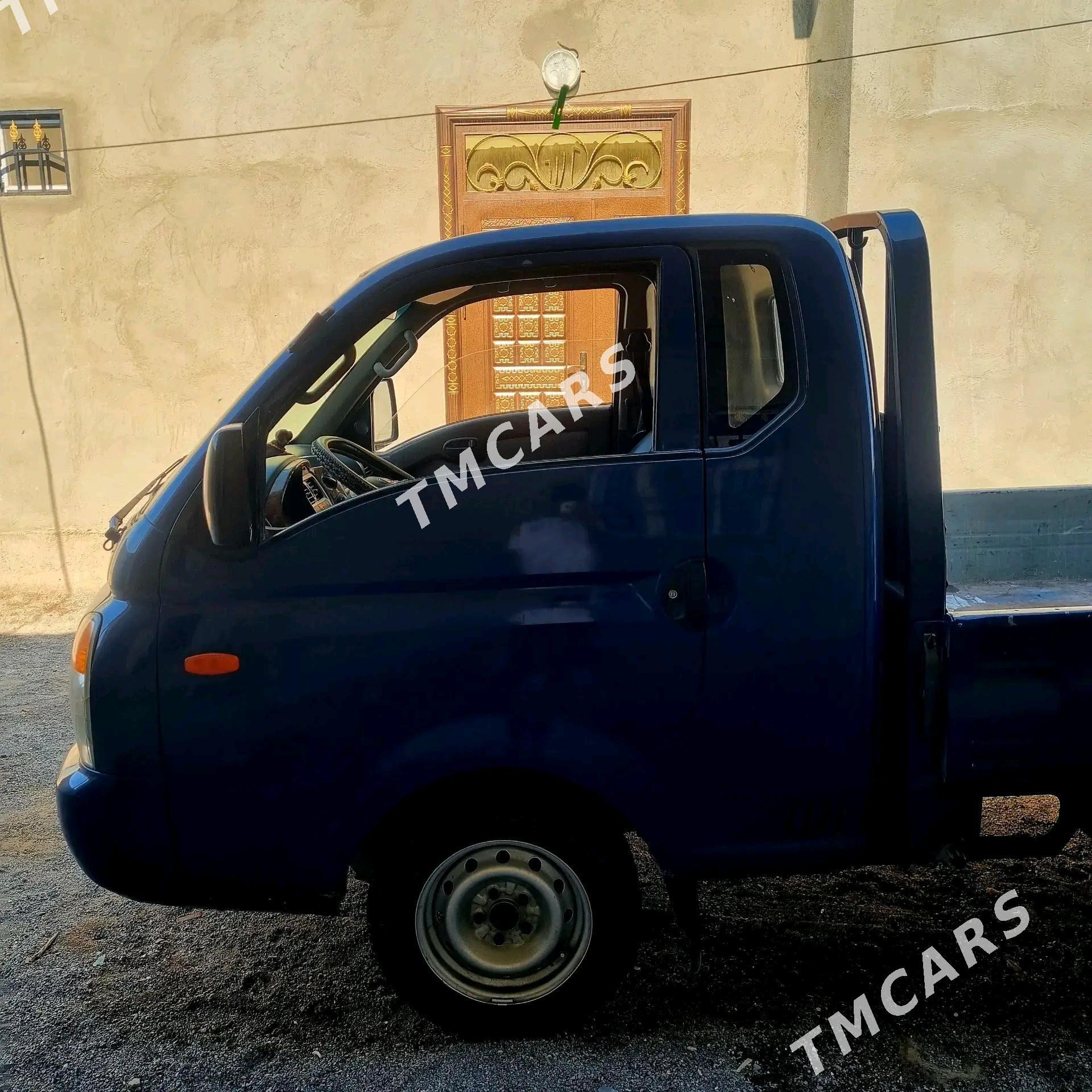 Kia Bongo 2006 - 160 000 TMT - Дашогуз - img 5