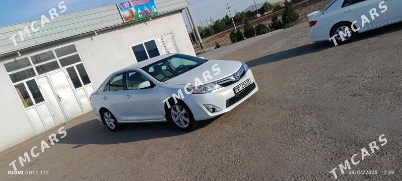 Toyota Camry 2012 - 200 000 TMT - Дашогуз - img 2