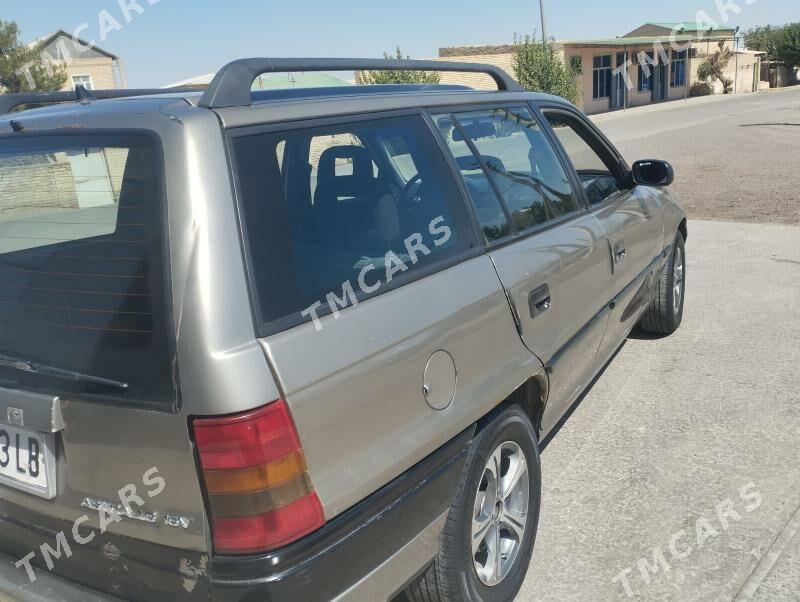 Opel Astra 1995 - 30 000 TMT - Dänew - img 2