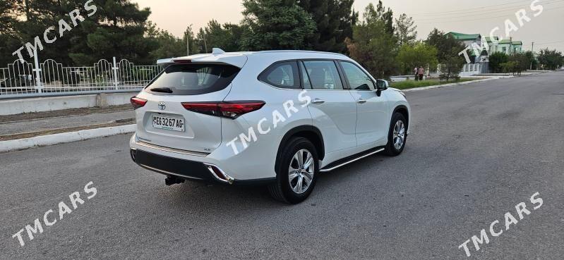Toyota Highlander 2022 - 630 000 TMT - Aşgabat - img 4