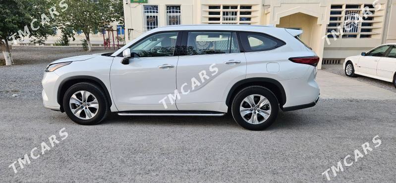 Toyota Highlander 2022 - 630 000 TMT - Aşgabat - img 5