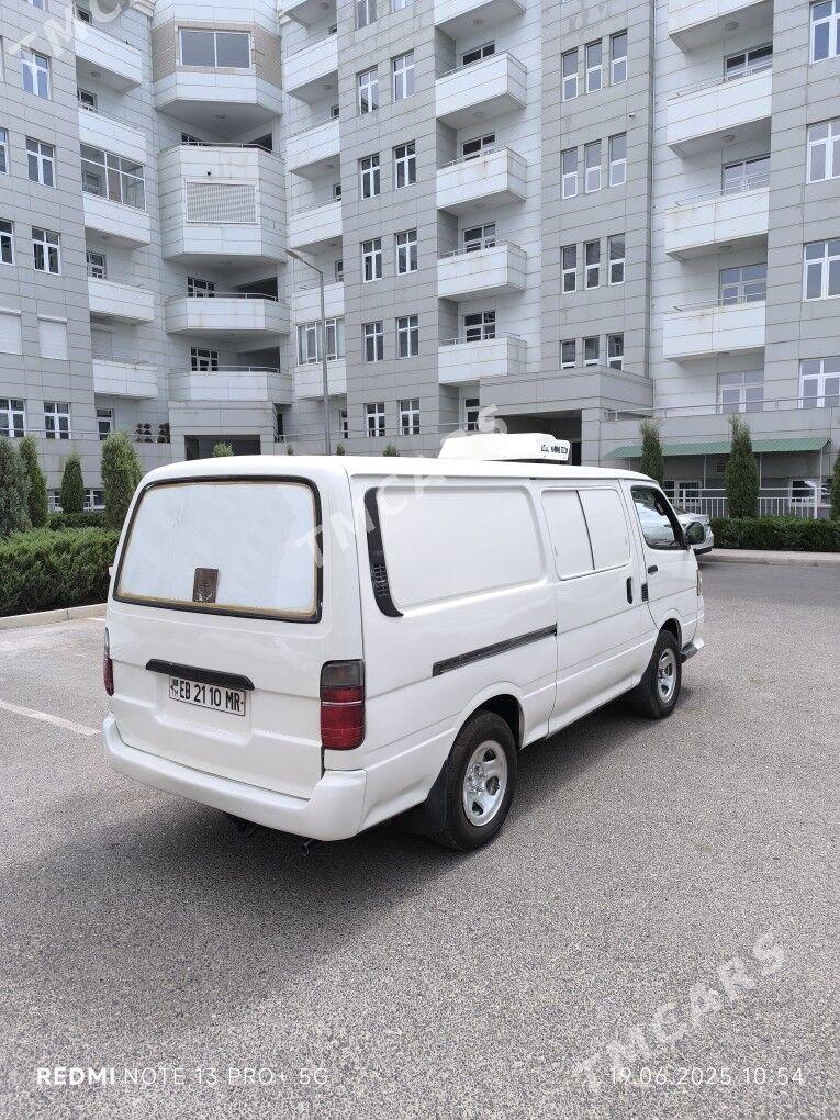 Toyota Hiace 2012 - 148 000 TMT - Mary - img 4