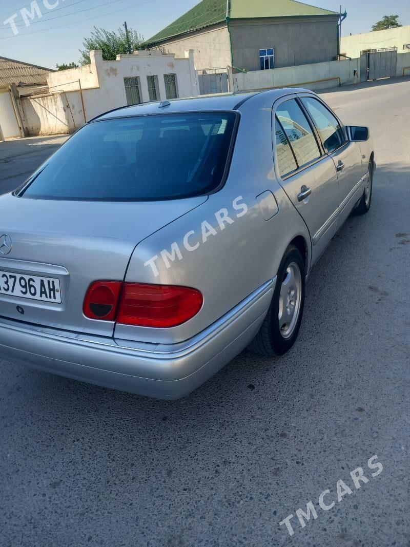 Mercedes-Benz E430 1999 - 100 000 TMT - Bäherden - img 8