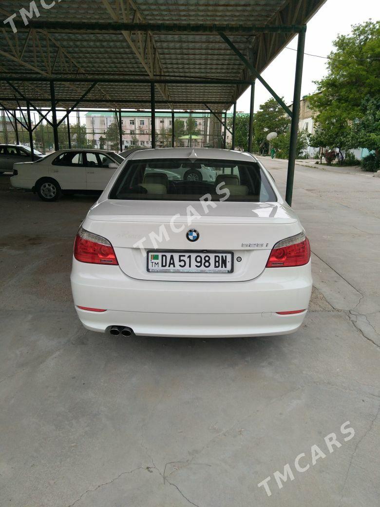 BMW E60 2009 - 178 000 TMT - Балканабат - img 3