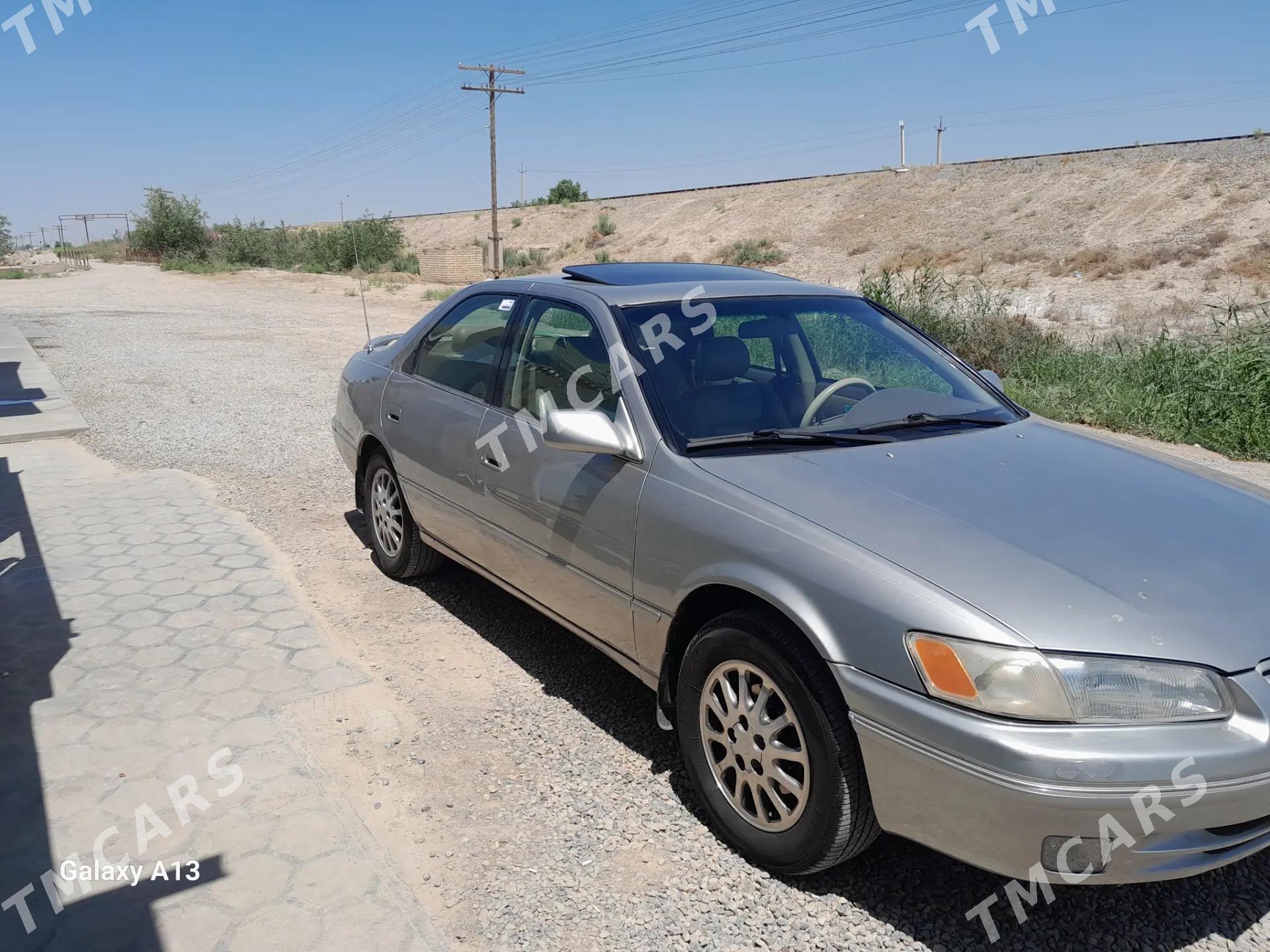 Toyota Camry 1998 - 143 000 TMT - Мары - img 7