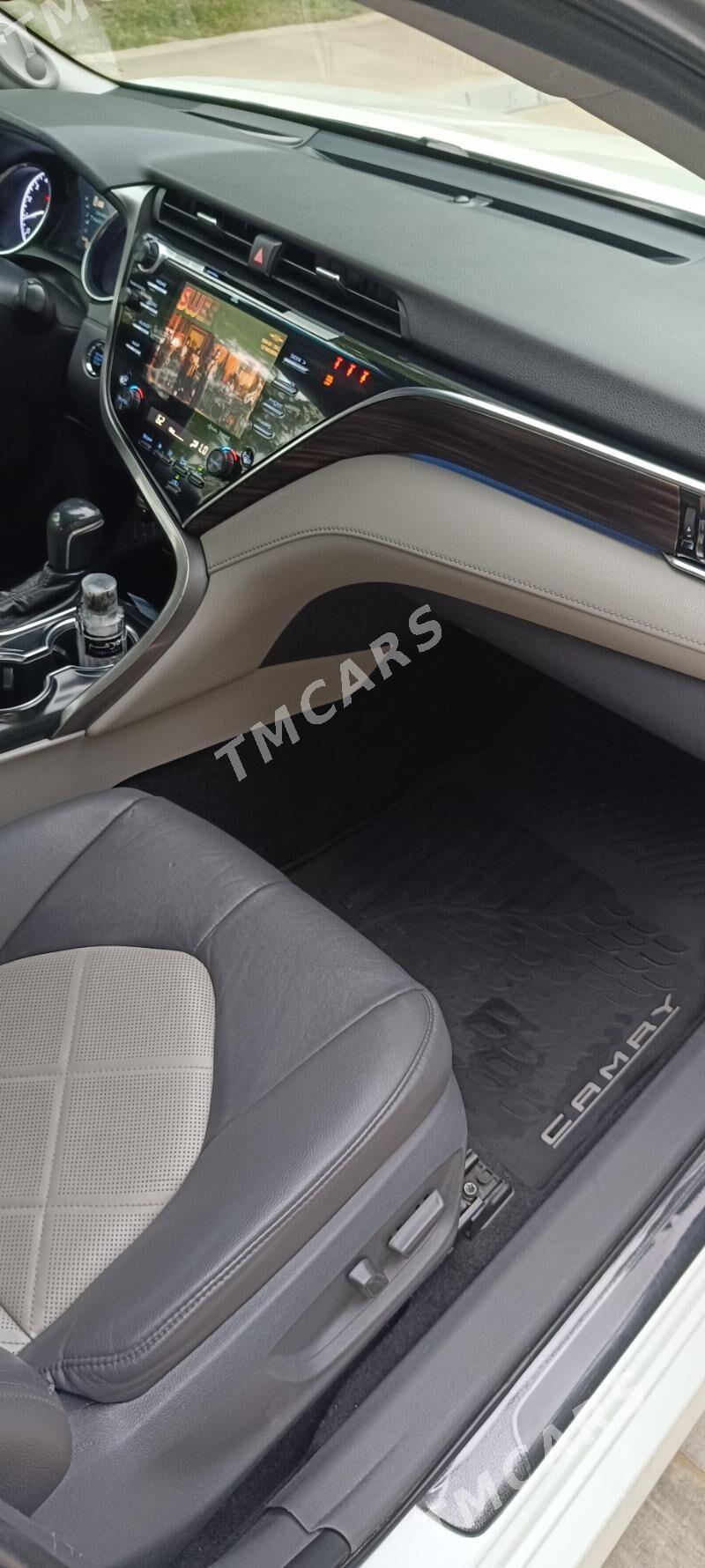 Toyota Camry 2018 - 415 000 TMT - Ашхабад - img 5